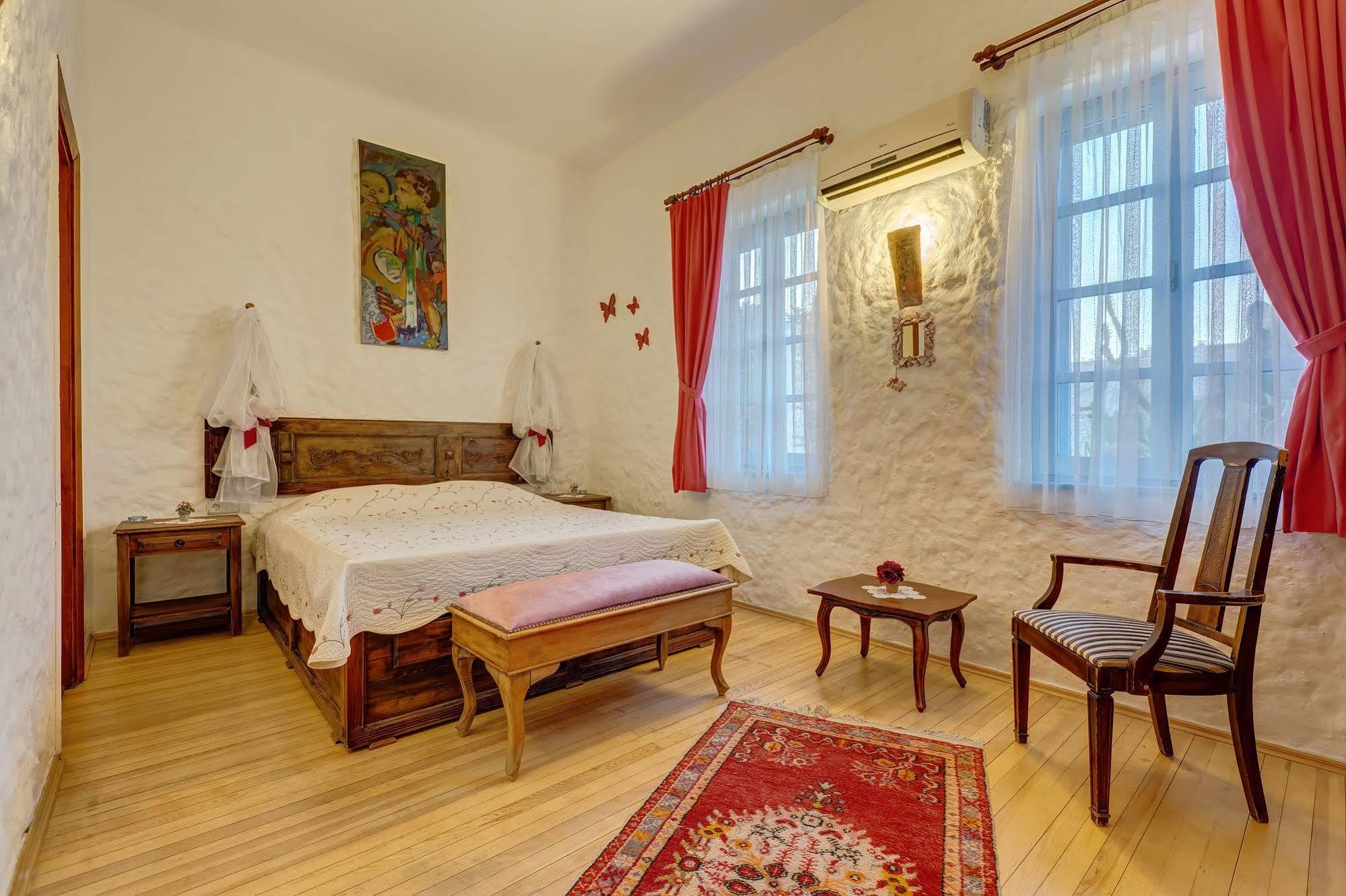Lale Lodge Hotel Alaçatı Exterior foto
